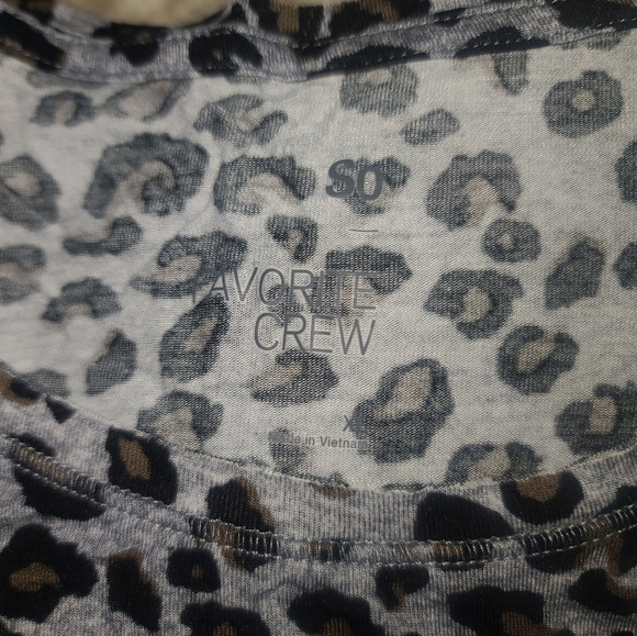 New Xl Womens Cheetah Tshirt - Picture 3 of 4